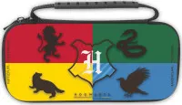 Чехол-сумка Freaks and Geeks Carry Case Wizarding World Harry Potter (4 Houses) (TAR1122) (625357) (XL Size) (Switch/OLED/Lite)
