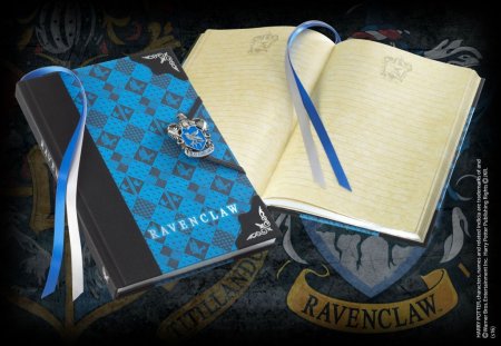   The Noble Collection:  (Ravenclaw)   (Harry Potter)