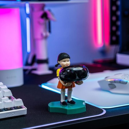  Фигурка подставка для геймпада/телефона Cable Guys Holdems Mini: Ён-Хи (Young-Hee) НЕТФЛИКС Игра в Кальмара (NETFLIX Squid Game) (896859) 10 см 