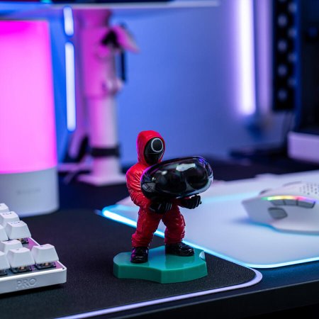  Фигурка подставка для геймпада/телефона Cable Guys Holdems Mini: Работник в маске (Masked Worker) НЕТФЛИКС Игра в Кальмара (NETFLIX Squid Game) (896842) 10 см 